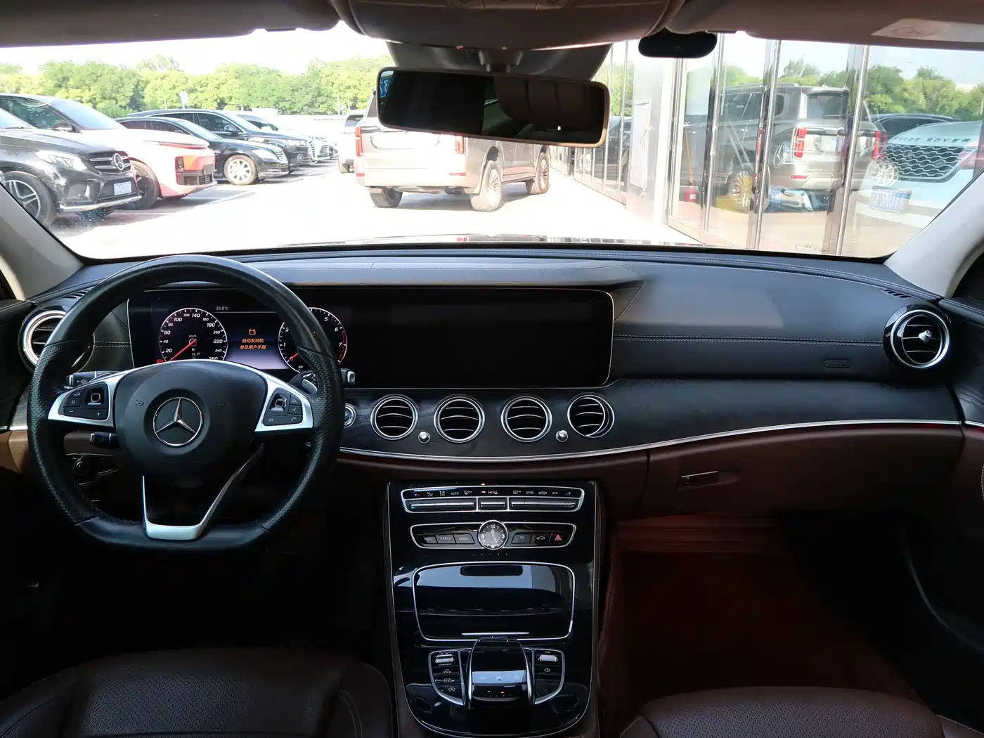Mercedes-Benz E-Class 2016 E 300 L Sport Fashion Type фото 8
