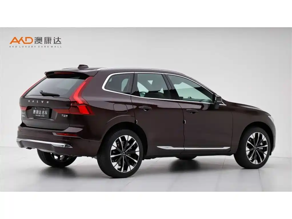 Volvo XC60 Plug-in Hybrid 2026 Plug-in Hybrid Long Range AWD Intelligent Premium Edition фото 3