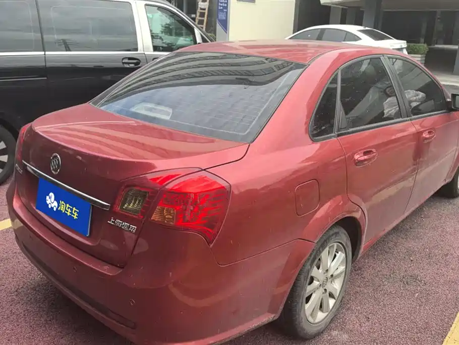 Buick Excelle 2011 1.6LE-AT фото 3