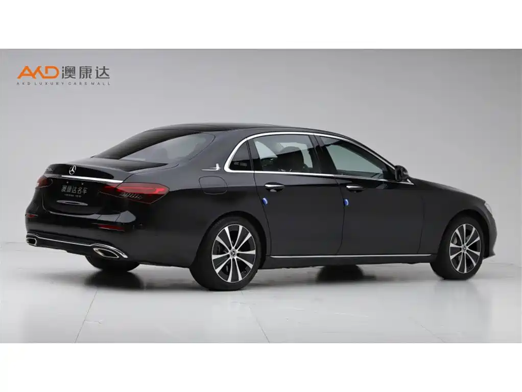 Mercedes-Benz E-Class New Energy 2023 E 350 e L Plug-in Hybrid Sedan фото 3