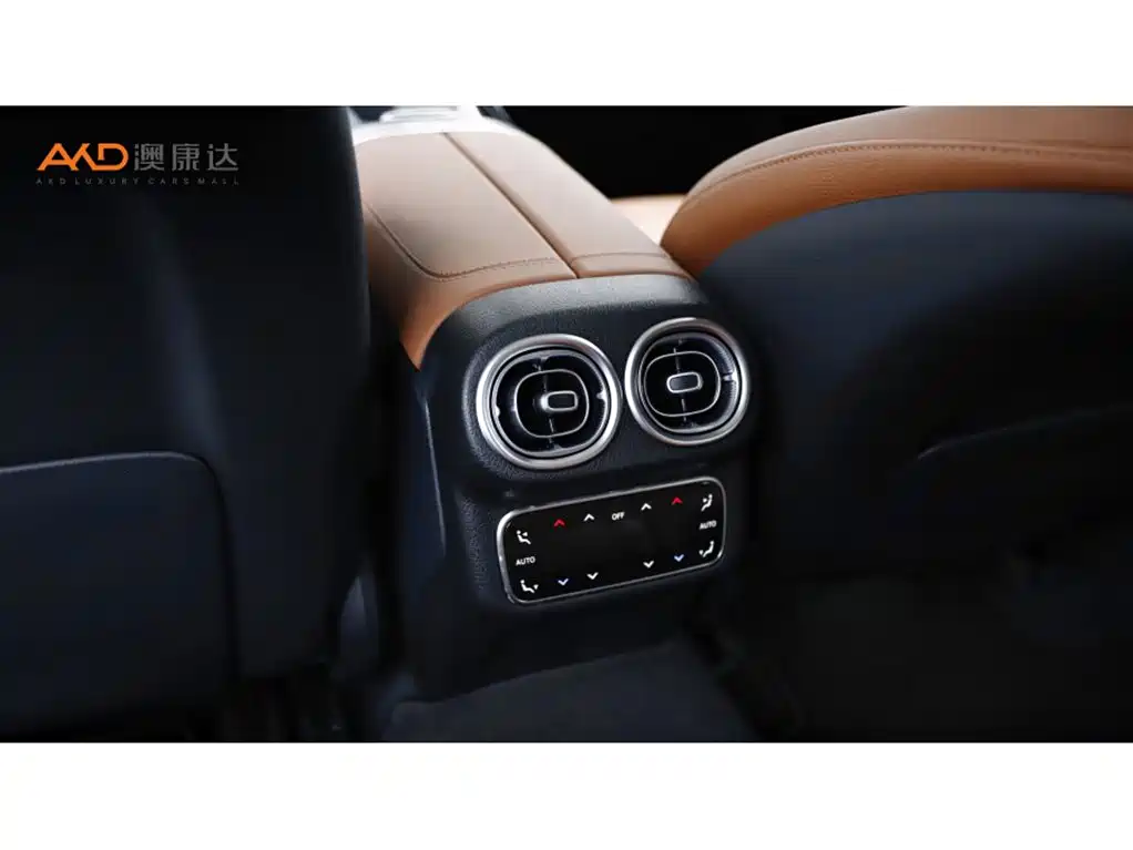 Mercedes-Benz GLC 2023 Facelift GLC 260 L 4MATIC Sport 5-Seater фото 9