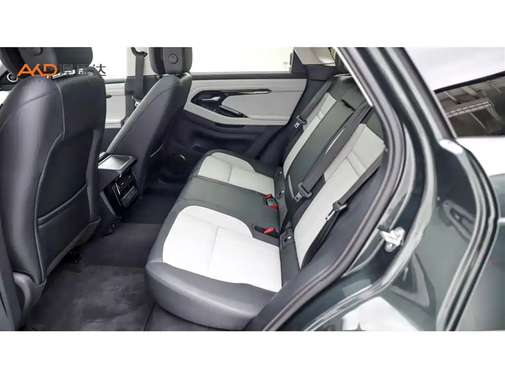 Land Rover Range Rover Evoque 2024 Range Rover Evoque L 249PS Light Master Edition фото 7