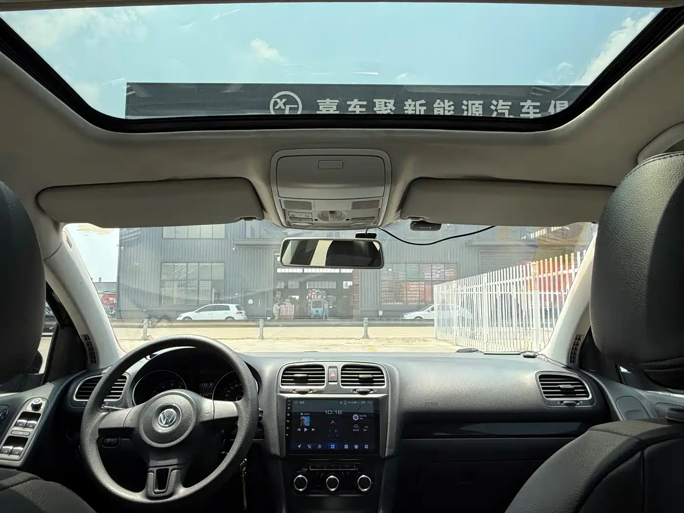 Volkswagen Golf 2011 1.4TSI Auto Comfort фото 11