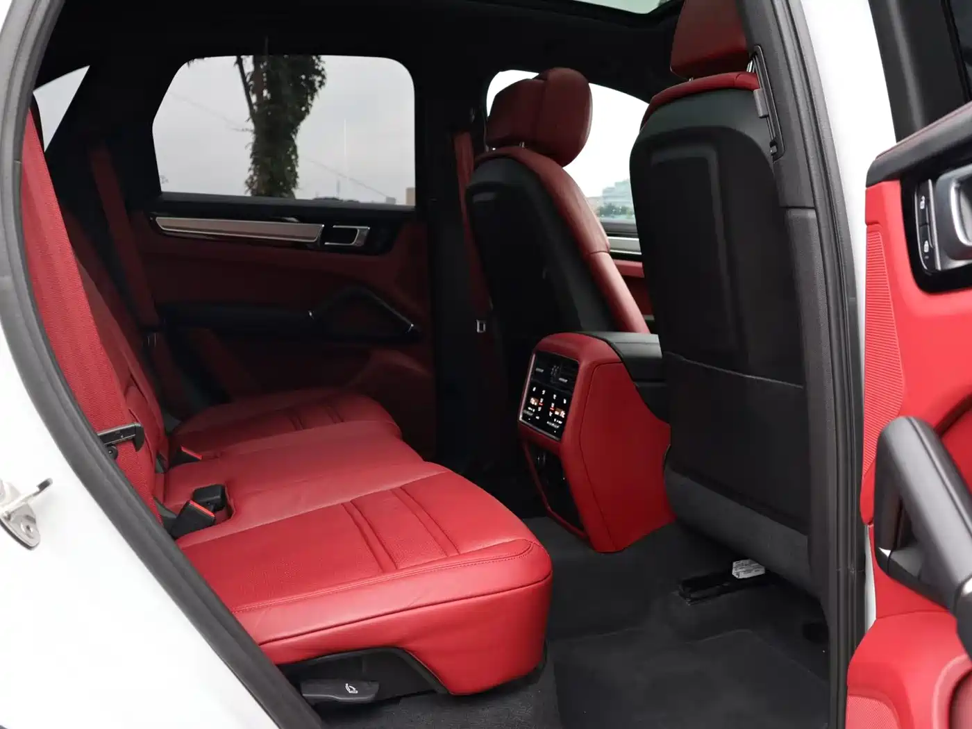 Porsche Cayenne 2023 Cayenne 3.0T Platinum Edition фото 15