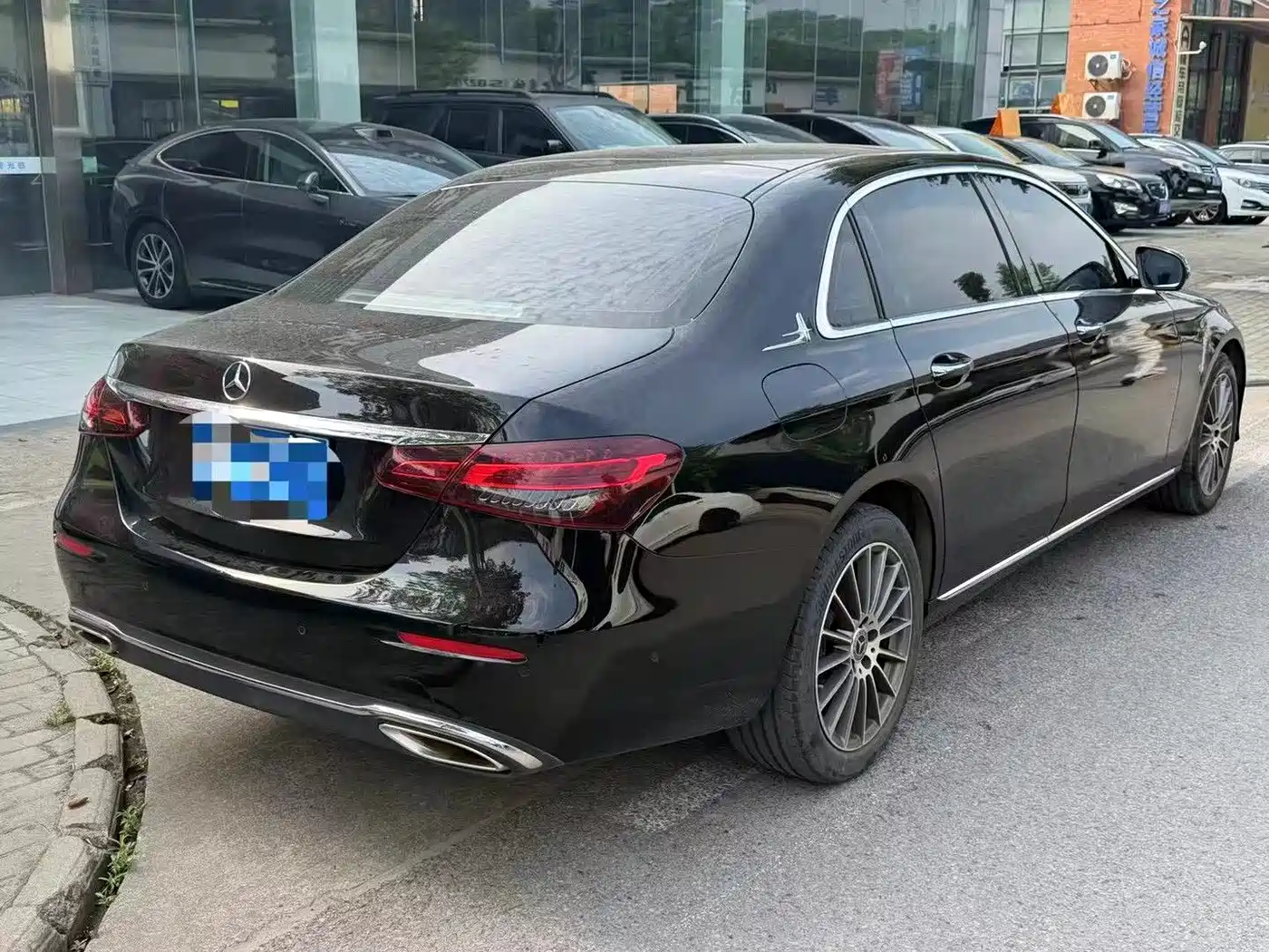 Mercedes-Benz E-Class 2022 E 260 L фото 7