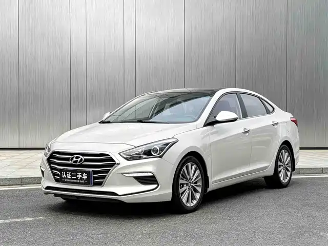 hyundai name-picture