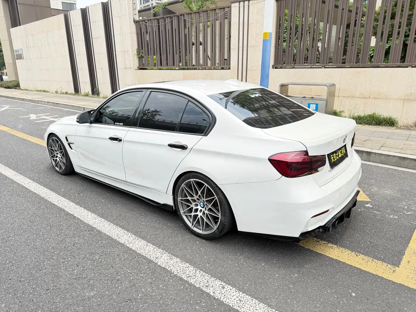 BMW 3 Series (Import) 2013 320i Sport Design Package фото 25
