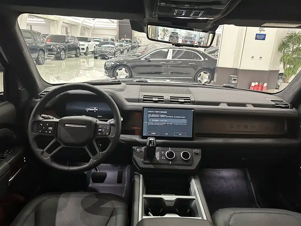 Land Rover Defender 2025 130 3.0T P400 7-Seater Luxury Edition фото 14