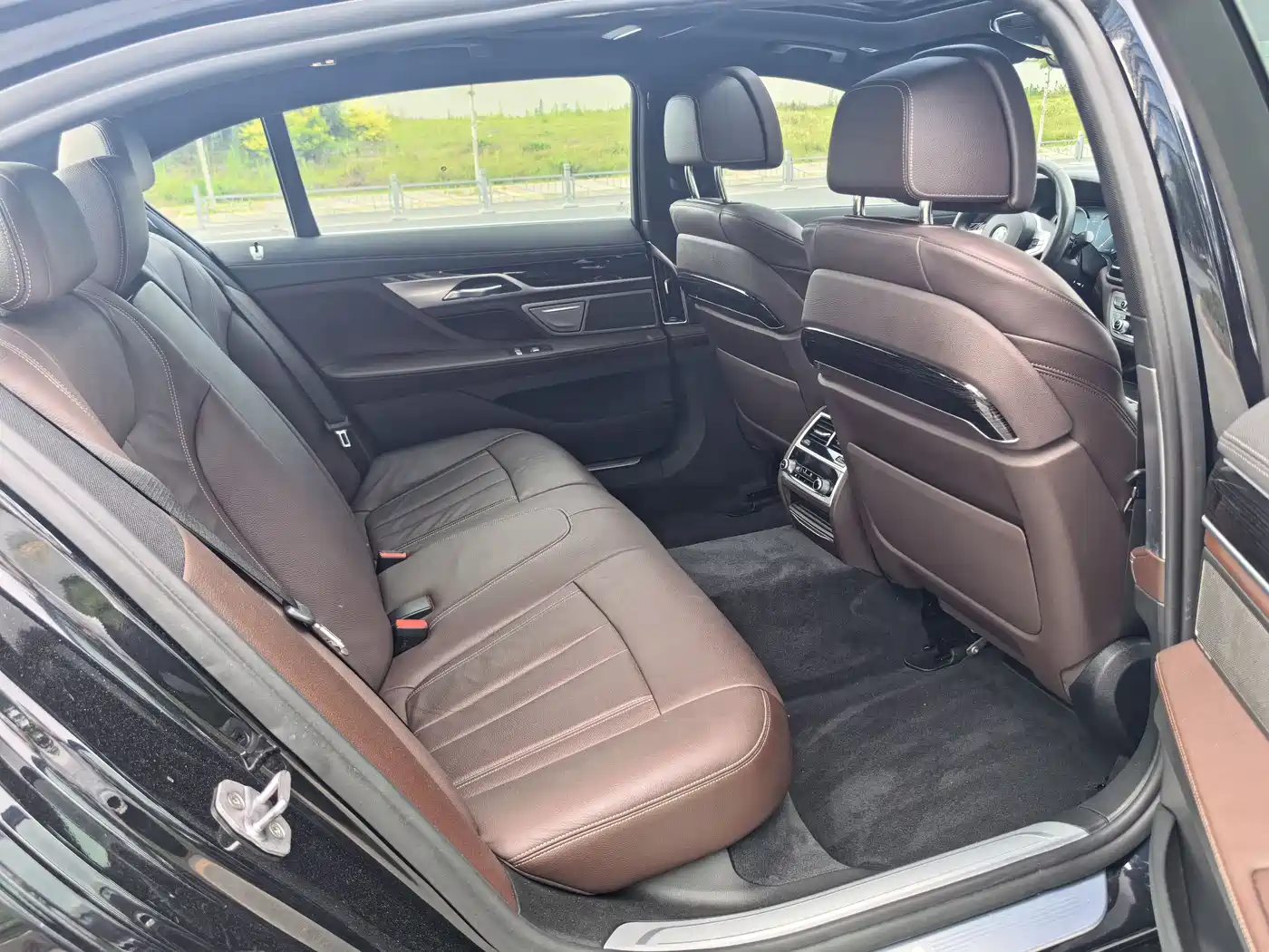 BMW 7 Series 2018 730Li Leading Type M Sport Package фото 11