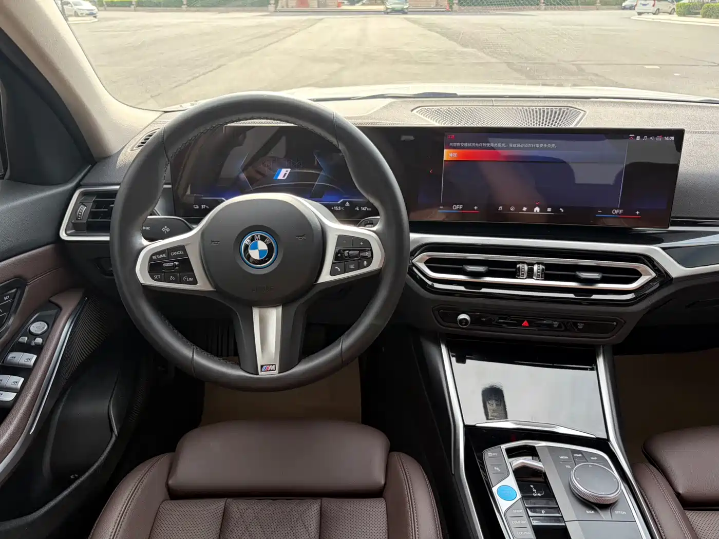 BMW i3 2024 eDrive 35 L фото 10