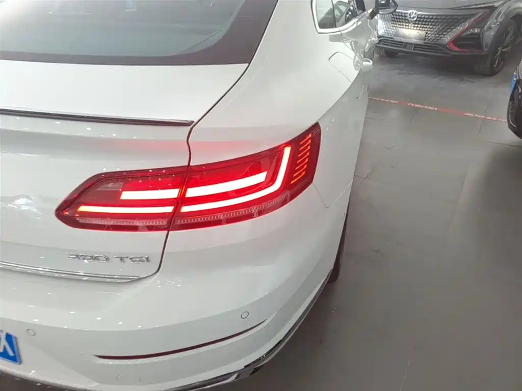Volkswagen FAW-Volkswagen CC 2024 380TSI Eye-catching Edition фото 8