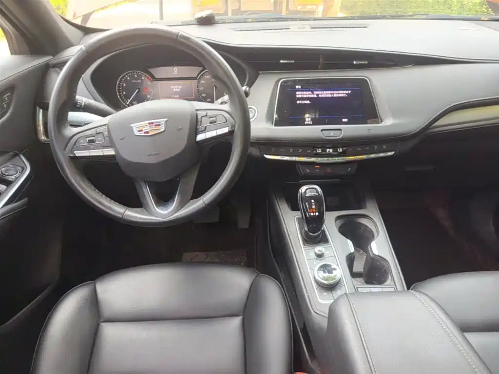 Cadillac XT4 2021 28T FWD Luxury Edition фото 10