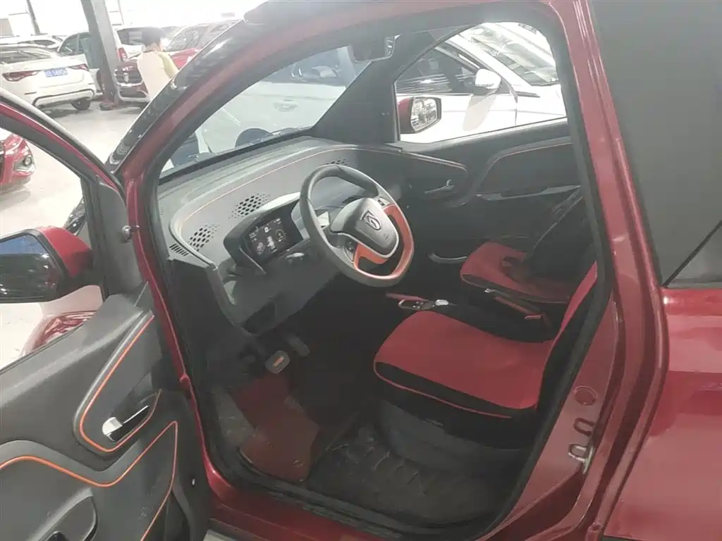 BAOJUN E100