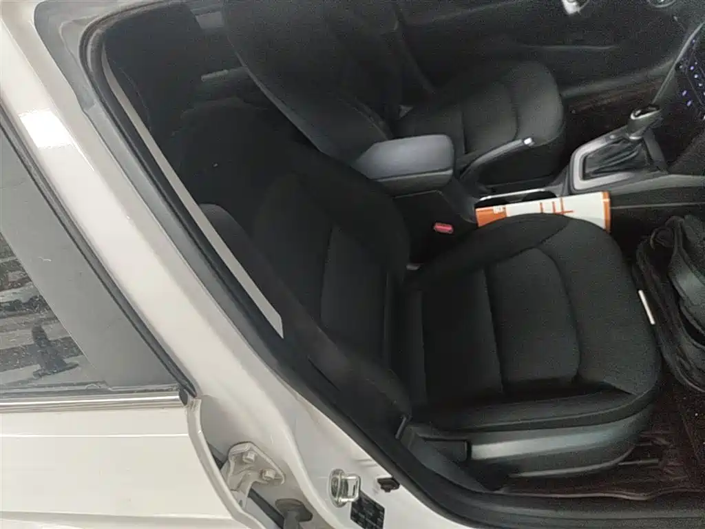 Hyundai Elantra 2016 1.4T DCT Dynamic·Vitality фото 25
