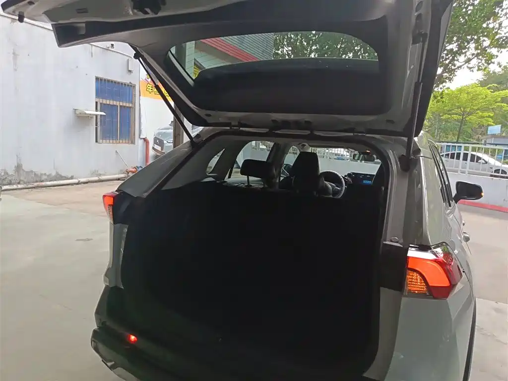 Toyota RAV4 Rongfang 2020 2.0L CVT 2WD Trend Edition фото 15