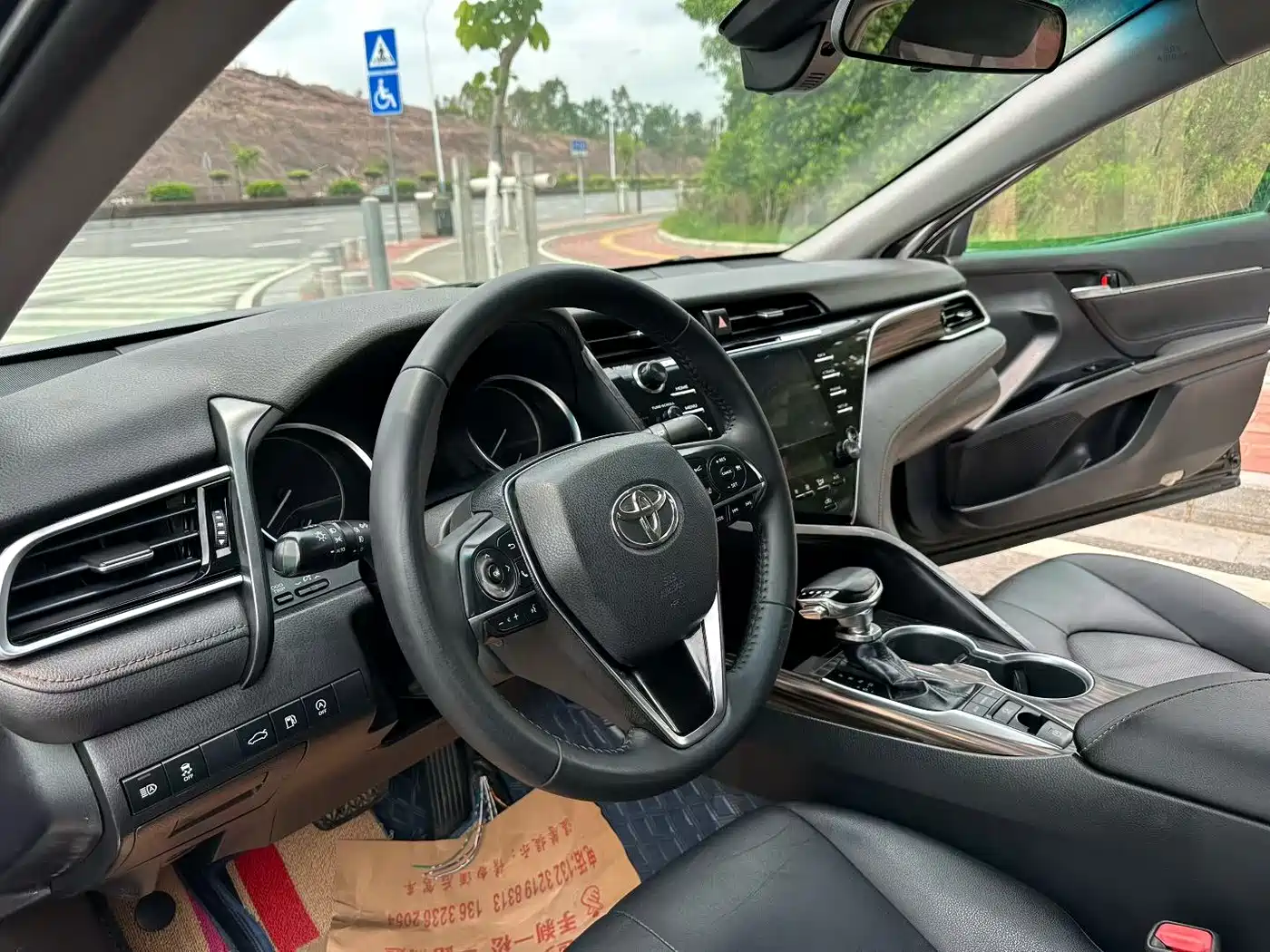 Toyota Camry 2018 2.5G Luxury Edition фото 5