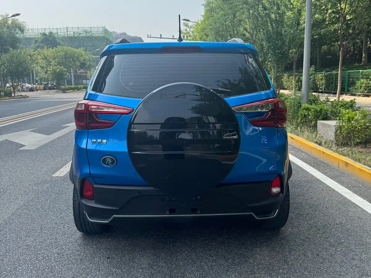 BYD Yuan New Energy 2018 EV360 Smart Connected Cool Edition фото 7