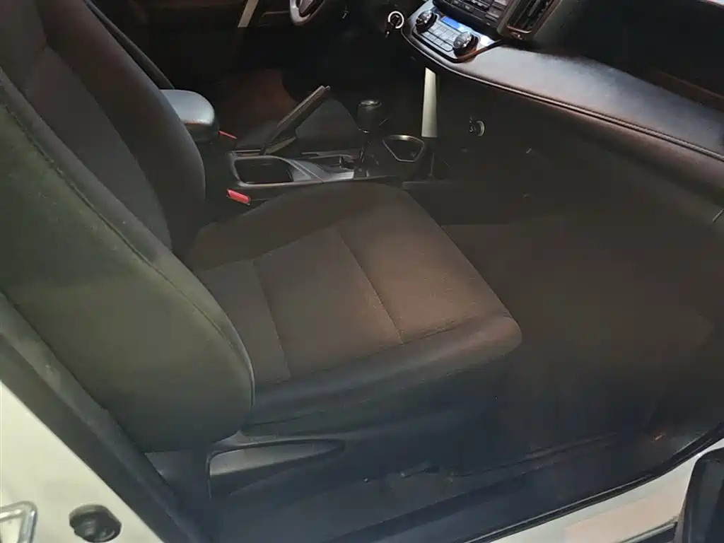 Toyota RAV4 Rongfang 2019 2.0L CVT 2WD Pioneer Version China V фото 25