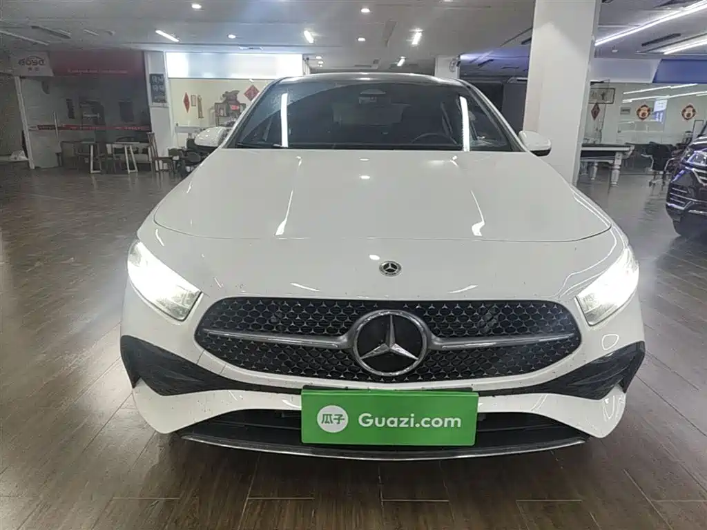 Mercedes-Benz A-Class 2023 A 200 L Fashion фото 3