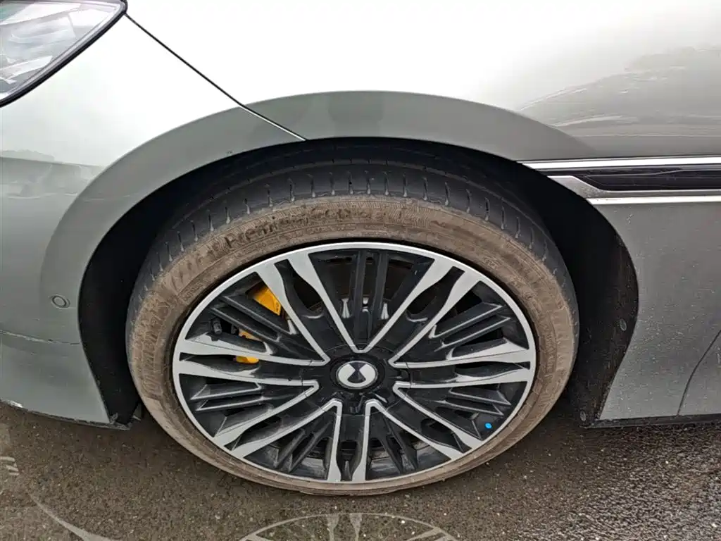Denza Z9GT 2024 1100 AWD Ultra Edition фото 25