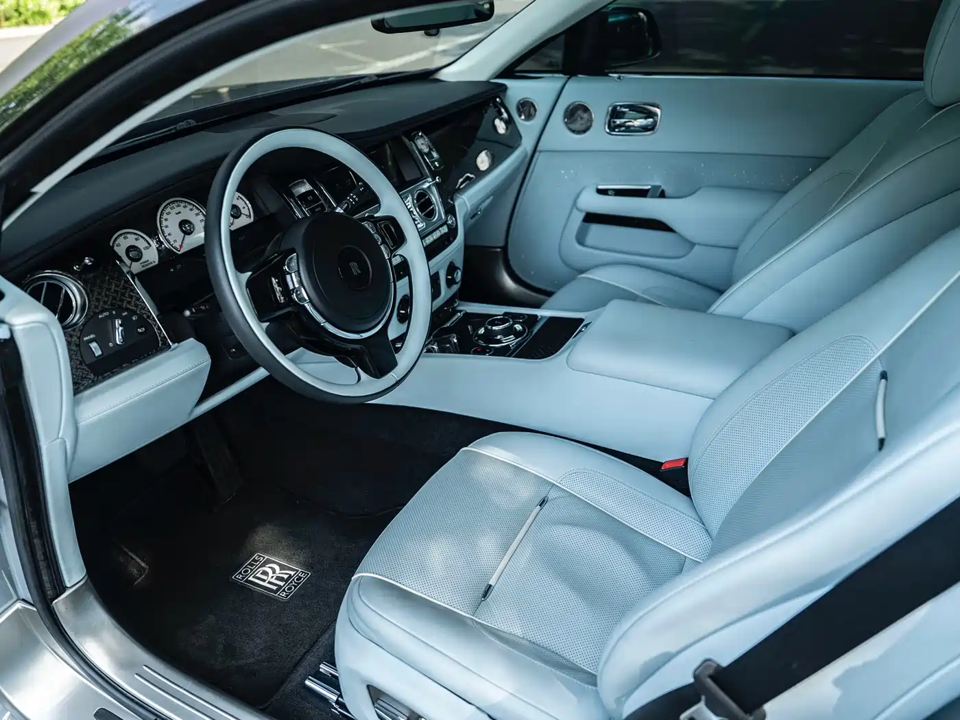 Rolls-Royce Wraith 2013 6.6T Standard фото 11