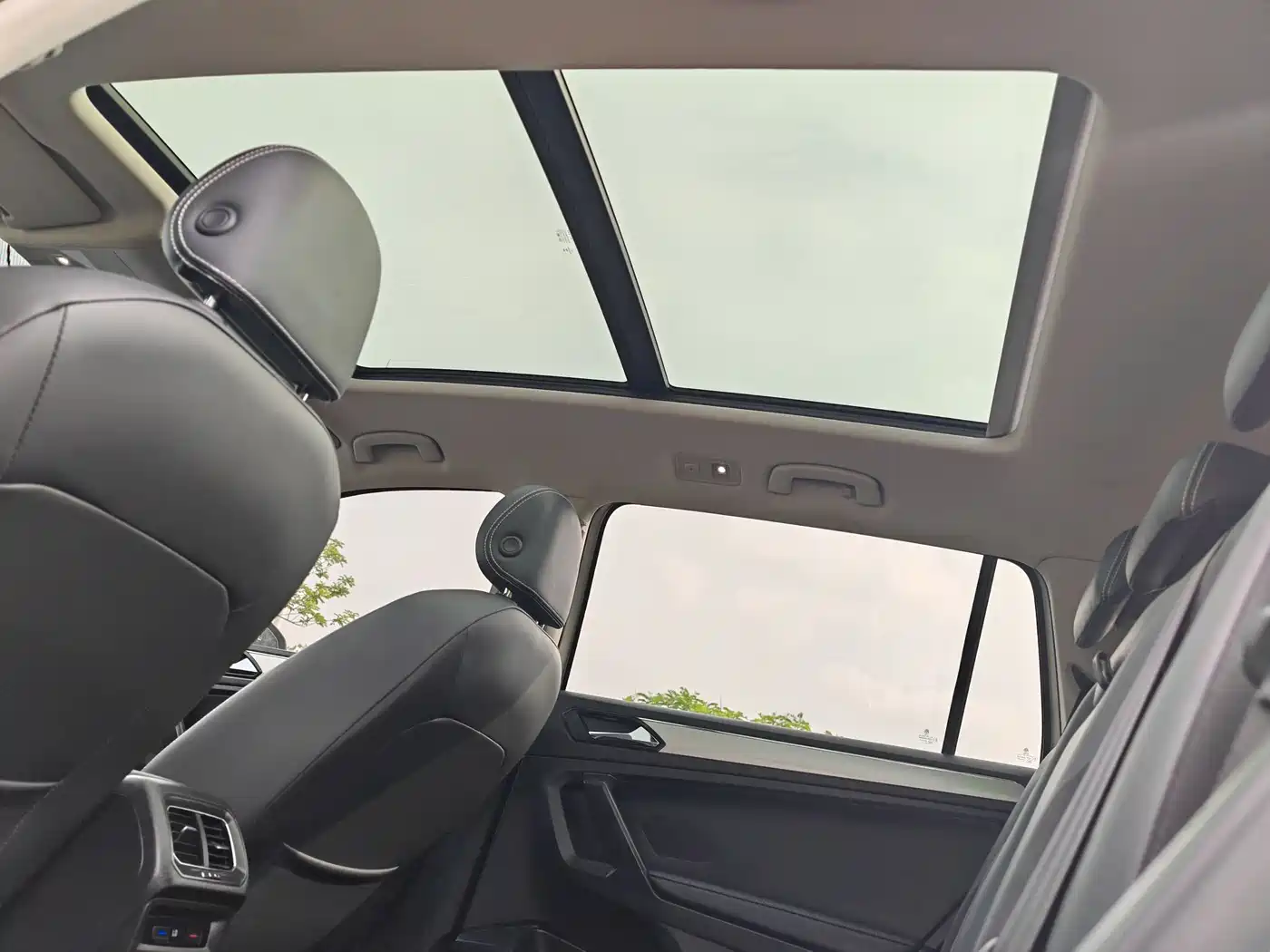 Volkswagen Tiguan L 2019 330TSI Automatic 2WD Panorama Comfort Edition China VI фото 19