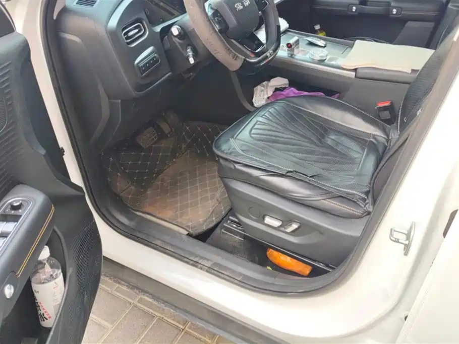 BAIC ORV Beijing Off-Road BJ30 2024 1.5T Magic Core Electric Drive Advanced Edition фото 9