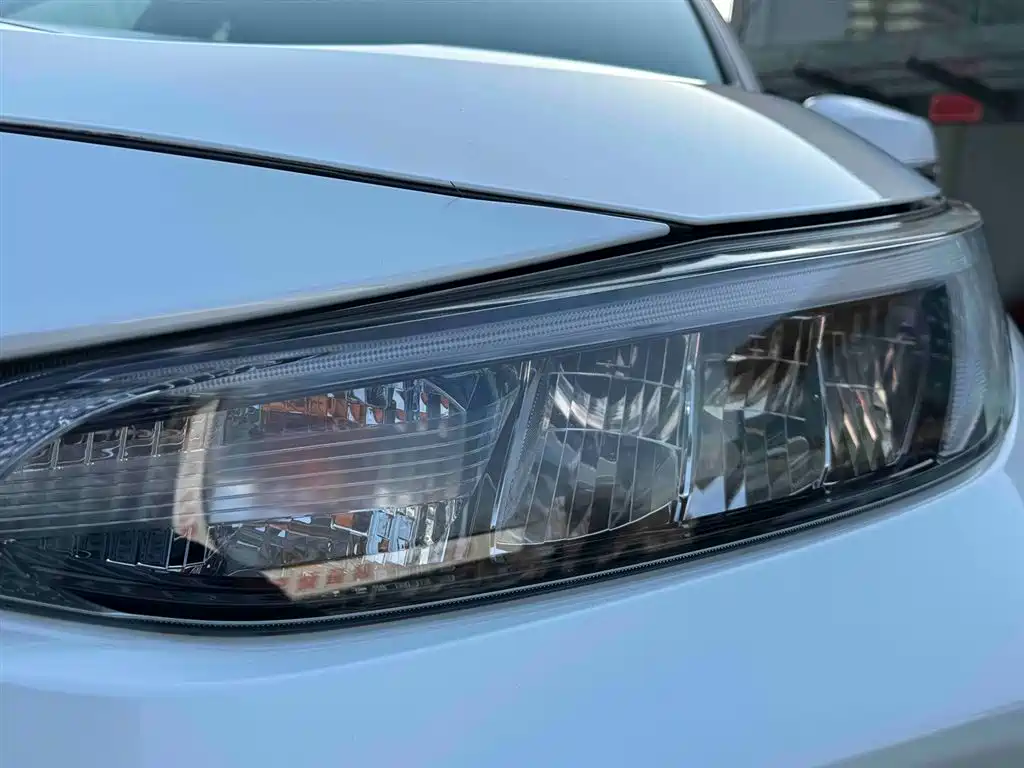 Toyota Wildlander 2022 2.0L CVT FWD Luxury Edition фото 8