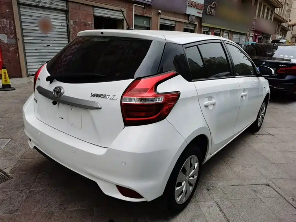 Toyota YARiS L Zhi Xuan 2016 Facelift 1.5E CVT Charming Edition фото 7