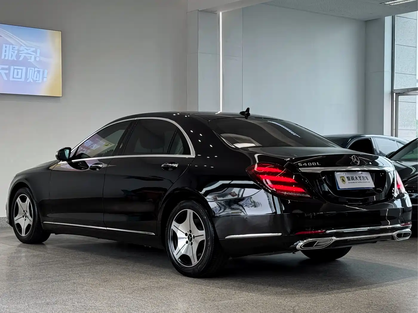 Mercedes-Benz S-Class 2017 S 320 L Luxury фото 9