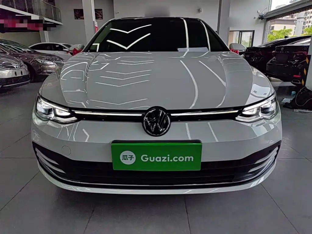 Volkswagen Golf 2023 Facelift 280TSI DSG Pro фото 3