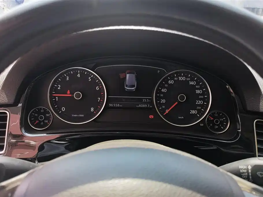 Volkswagen Touareg 2017 3.0TSI Explorer Edition фото 14