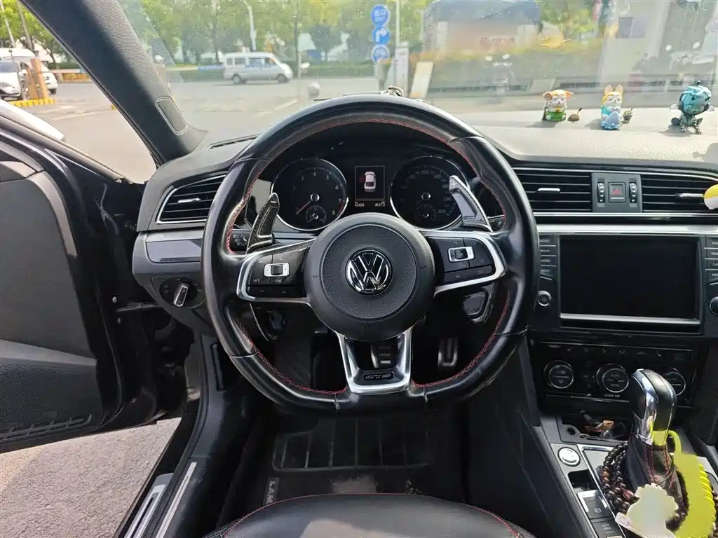 Volkswagen Lamando 2017 2.0T GTS фото 3
