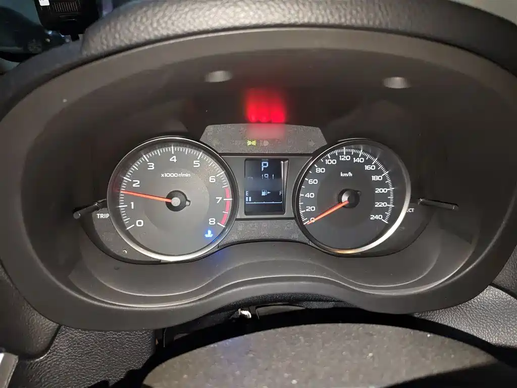 Subaru XV 2016 Model 2.0i Comfort Navigation Edition фото 4