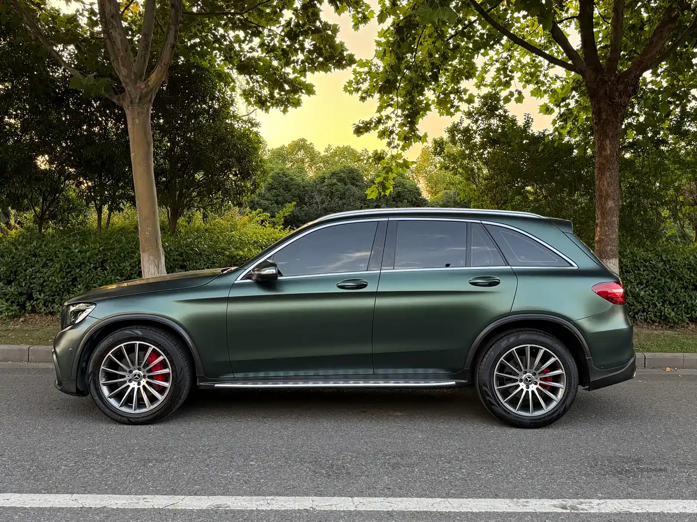 Mercedes-Benz GLC 2017 GLC 300 4MATIC Dynamic фото 3