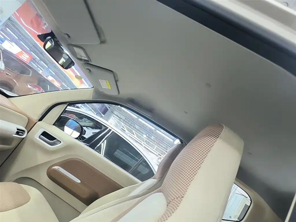 WULING AUTOMOBILE HONGGUANG MINIEV