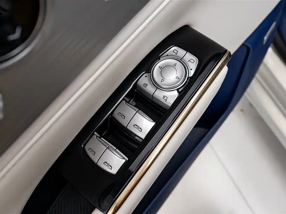 Buick GL8 New Energy 2024 Land Honor Luxury Edition 6-Seater фото 23