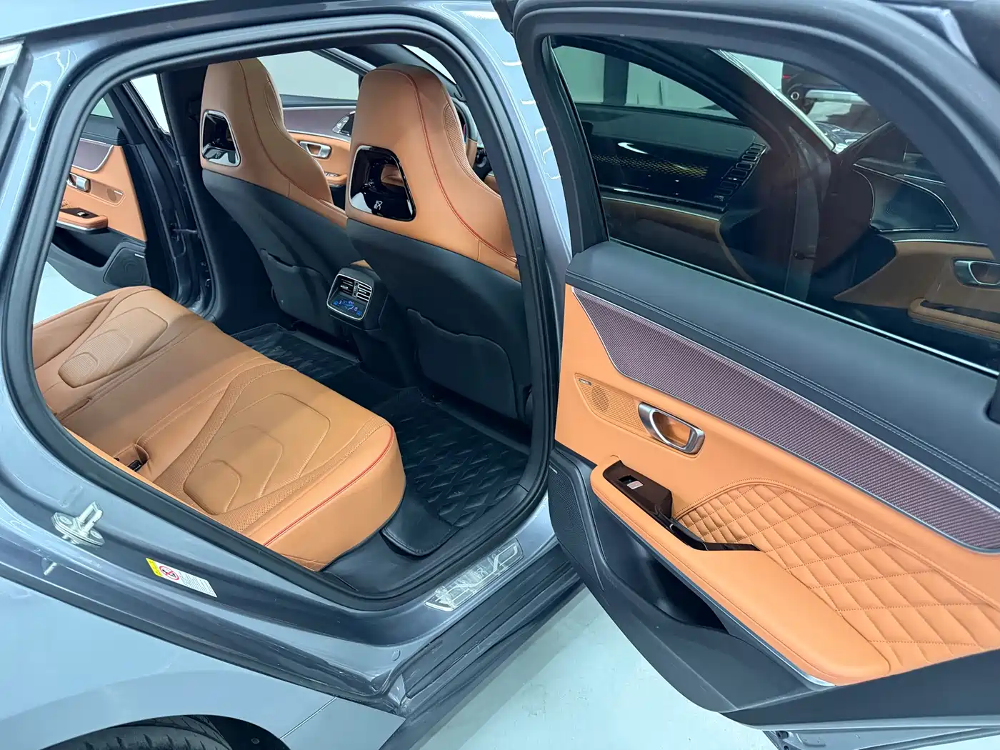 BYD Han 2022 DM-i 121KM Premium Edition фото 17