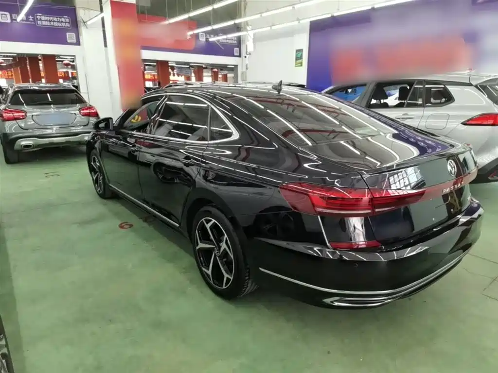 Volkswagen Passat 2025 Outstanding 380TSI Starlight Dragon Soaring Edition фото 5