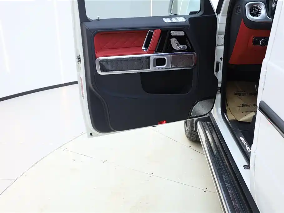 Mercedes-Benz G-Class AMG 2013 AMG G 63 фото 26