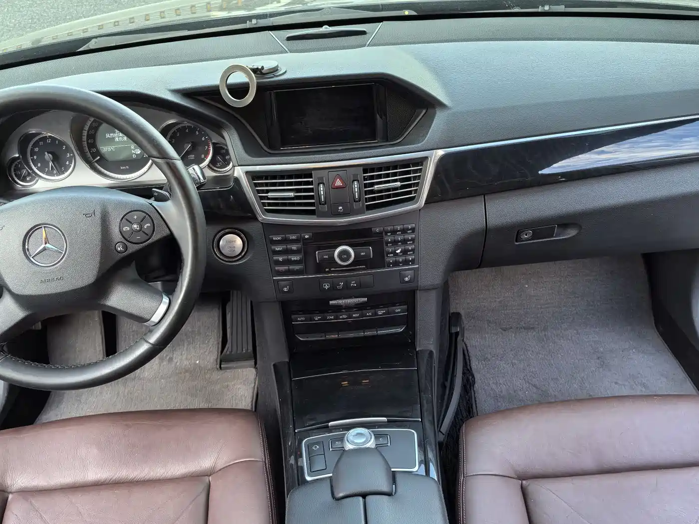 Mercedes-Benz E-Class 2010 2010 E 300 L Fashion
