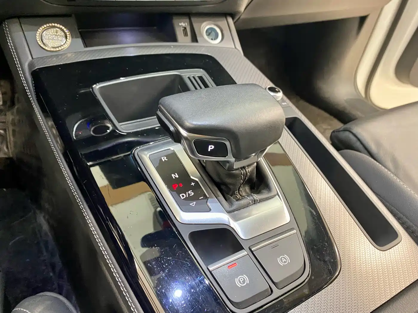 Audi Q5L 2022 40T Luxury Dynamic фото 7