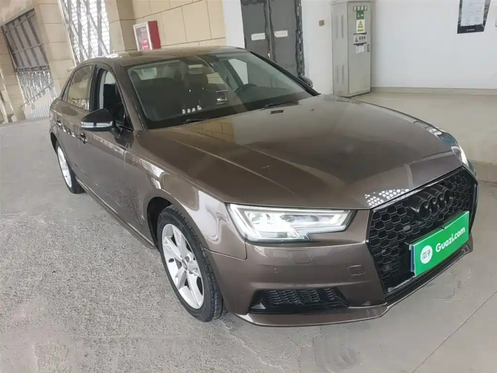 Audi A4L 2017 40 TFSI Fashion Edition фото 4