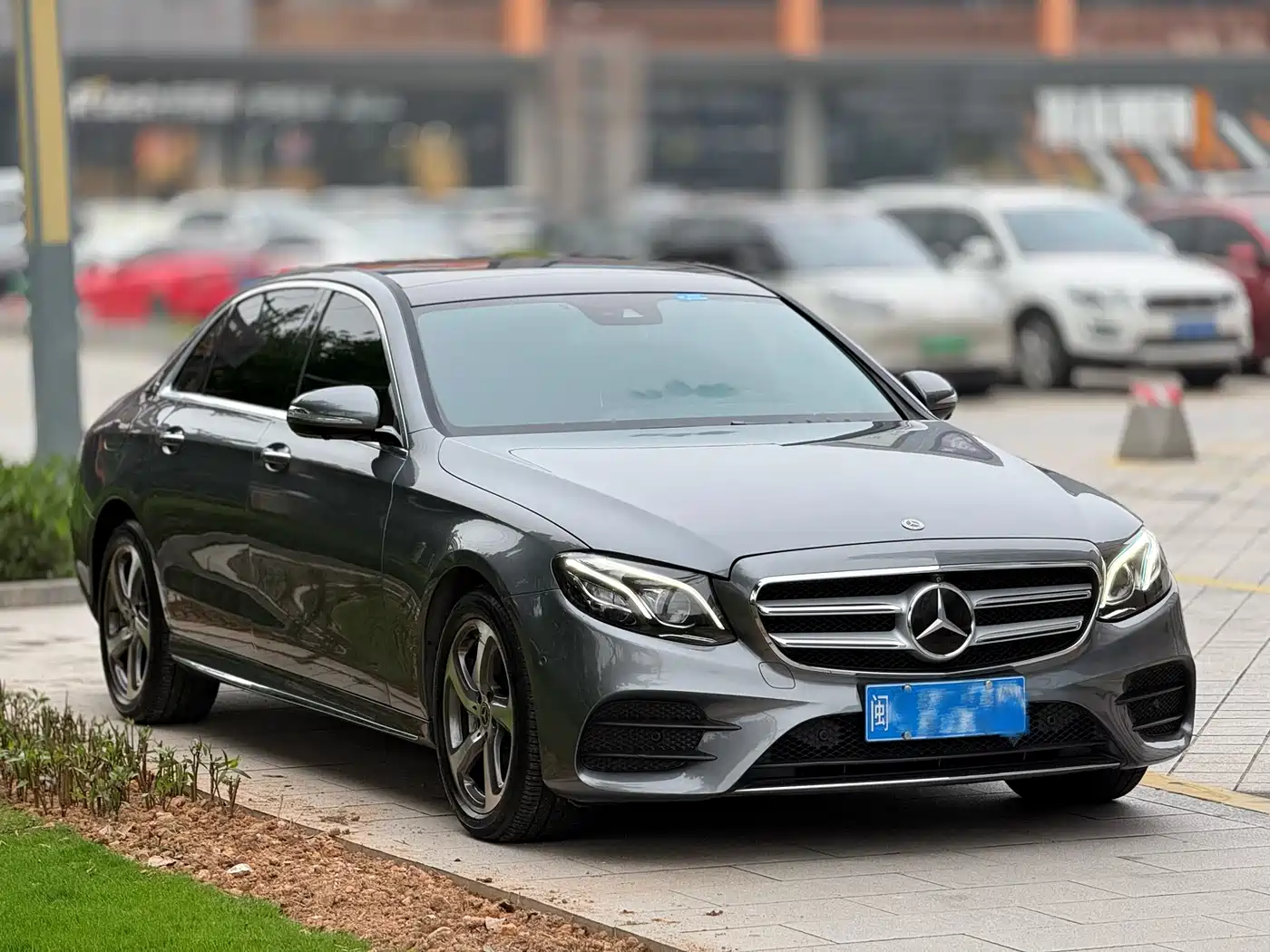 Mercedes-Benz E-Class 2017 E 300 L Sport Luxury фото 3
