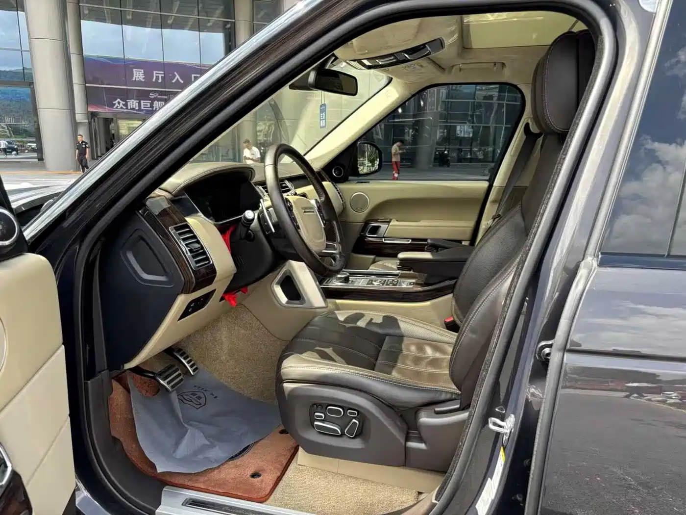 Land Rover Range Rover 2016 5.0 SC V8 AB Ultimate Autobiography LWB фото 10