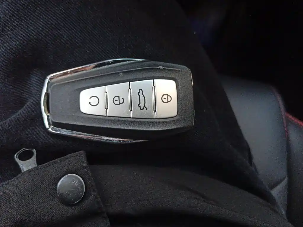 Photo 12 - Geely Emgrand S