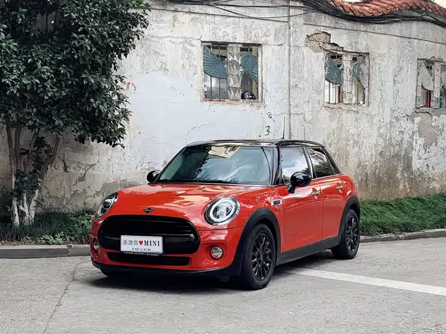 MINI 