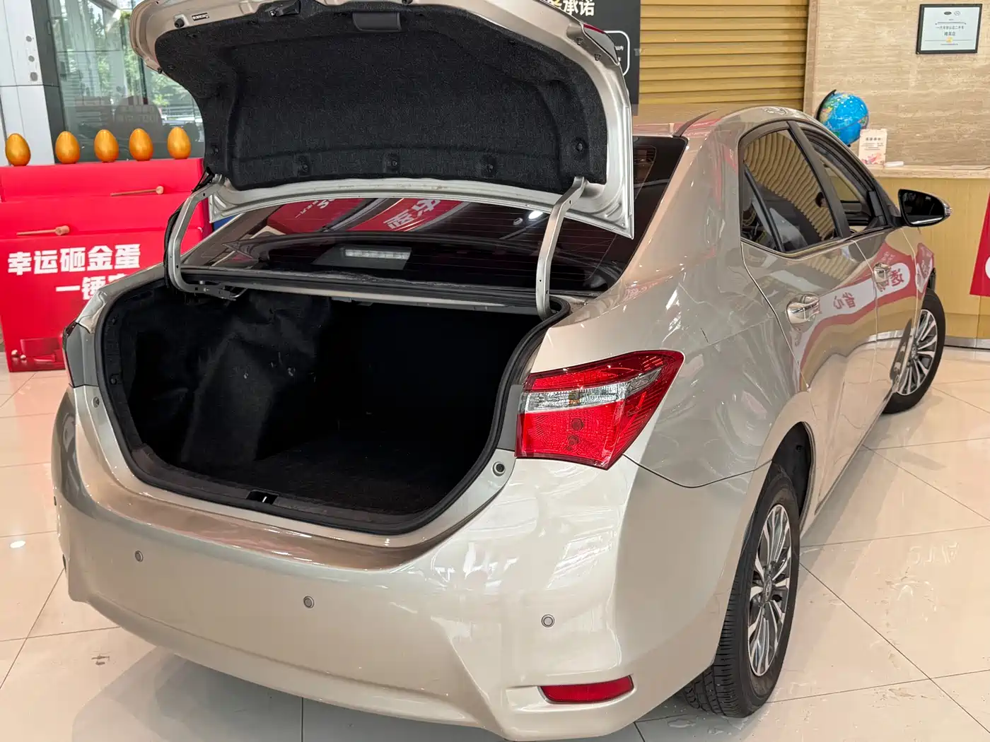 Toyota Corolla 2017 Facelift 1.2T S-CVT GL фото 18