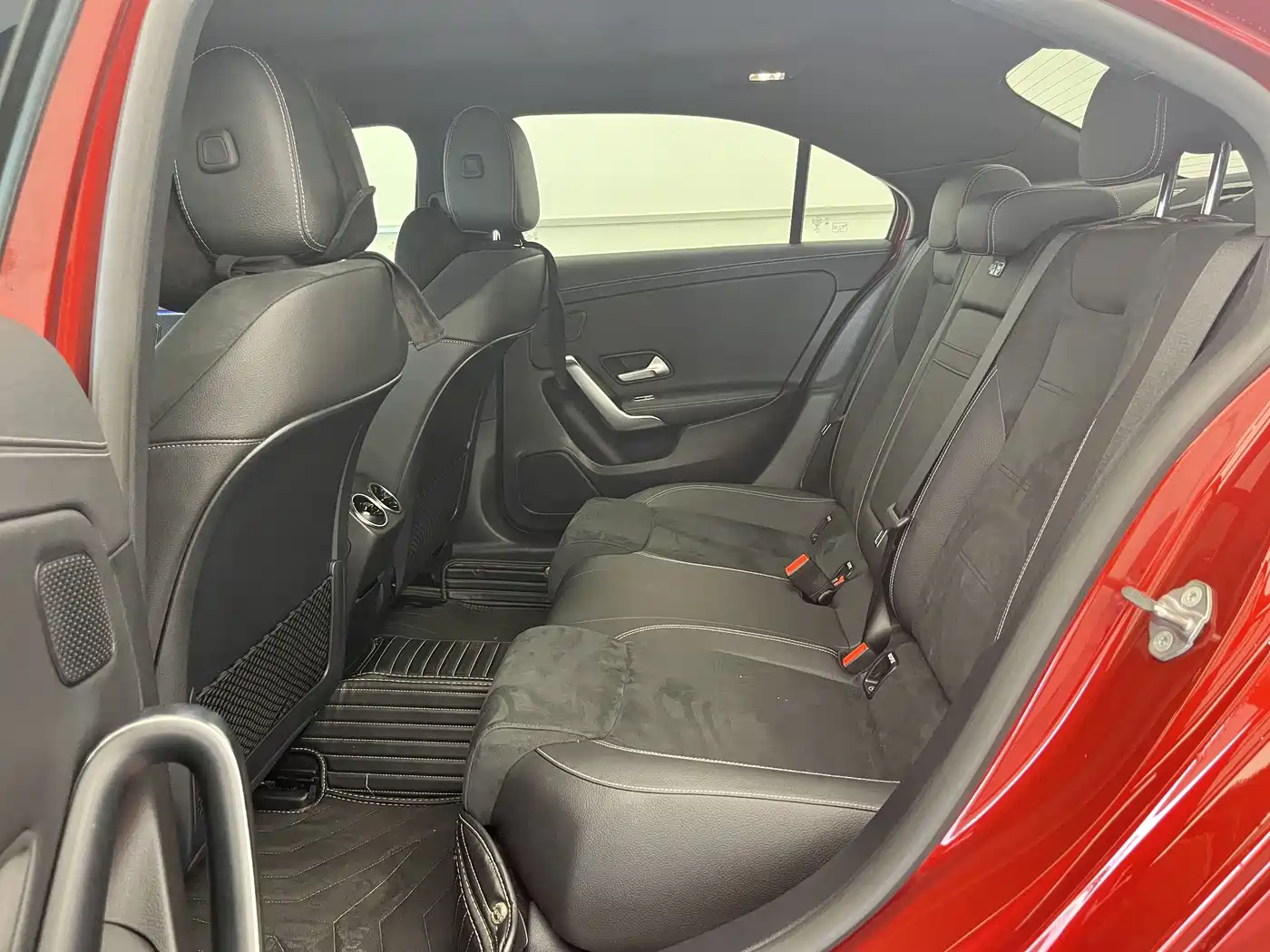 Mercedes-Benz A-Class 2019 A 200 L Sport Sedan фото 20