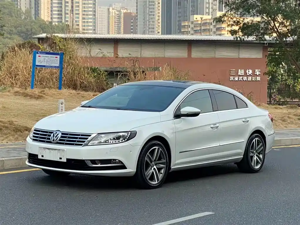 Volkswagen FAW-Volkswagen CC 2015 1.8TSI Luxury